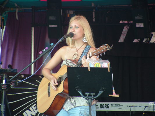 Candice Jarrett performing at The New York State Fair